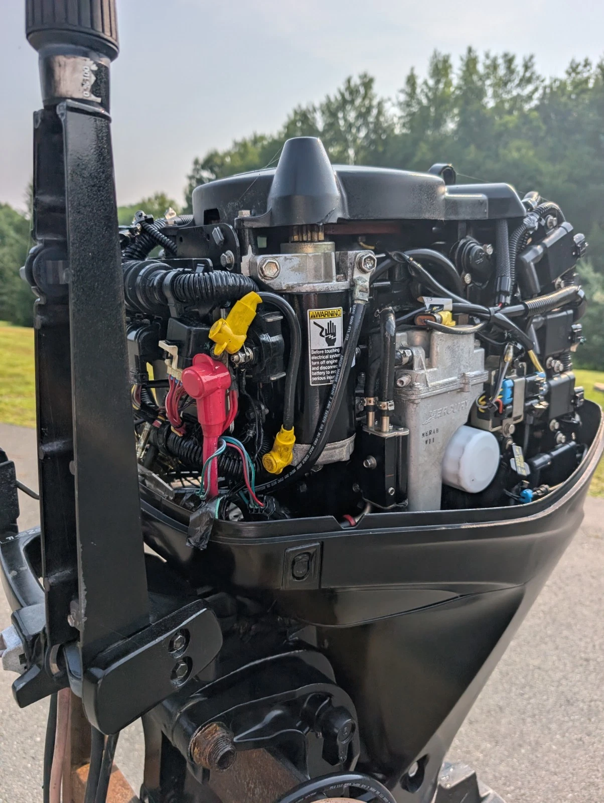 2009 Mercury 50HP EFI 4-Stroke Outboard Motor – 20” Shaft – Power Tilt – Tiller - Image 7