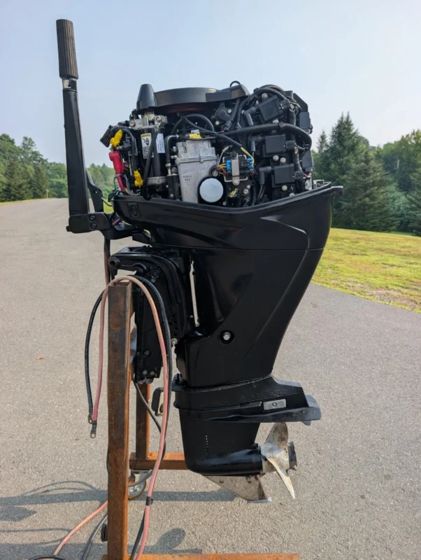 2009 Mercury 50HP EFI 4-Stroke Outboard Motor – 20” Shaft – Power Tilt – Tiller
