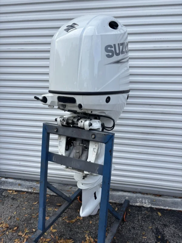 Used 2024 Suzuki DF150A 150 HP 4-Stroke Outboard Motor – 25″ (X) Shaft – Factory Warranty