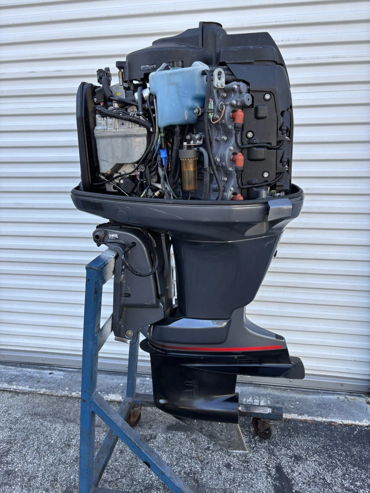 2007 Yamaha VZ175TLR VMAX 175HP Outboard Motor – 20” Shaft – 311 Hours - Image 3