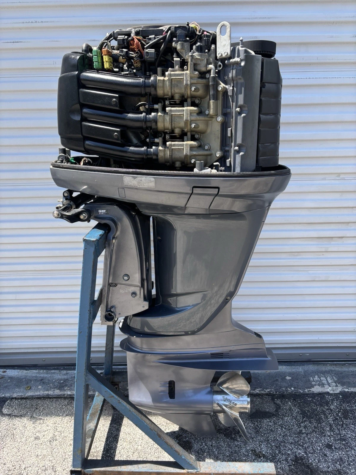 2003 Yamaha F225TXRA 225HP Four Stroke Outboard Motor – 25” Shaft - Image 3