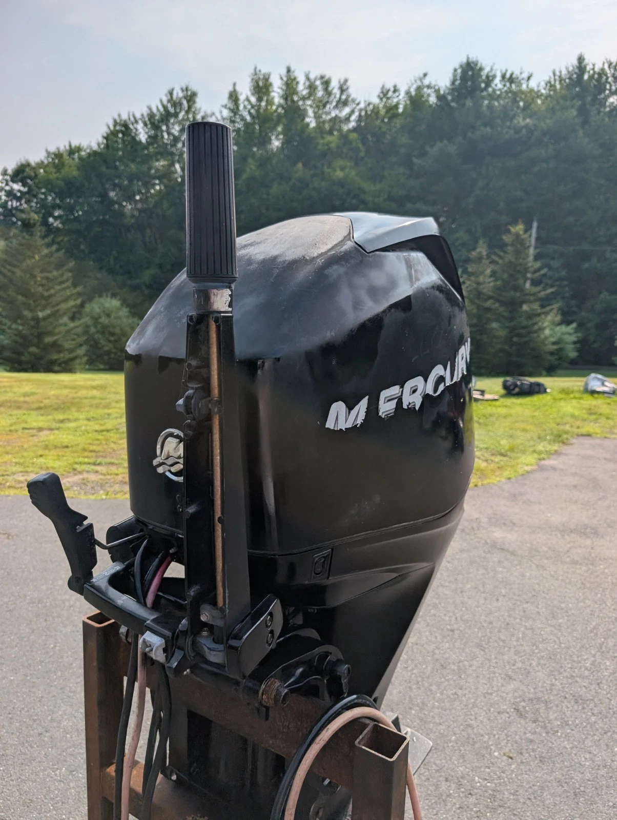 2009 Mercury 50HP EFI 4-Stroke Outboard Motor – 20” Shaft – Power Tilt – Tiller - Image 11