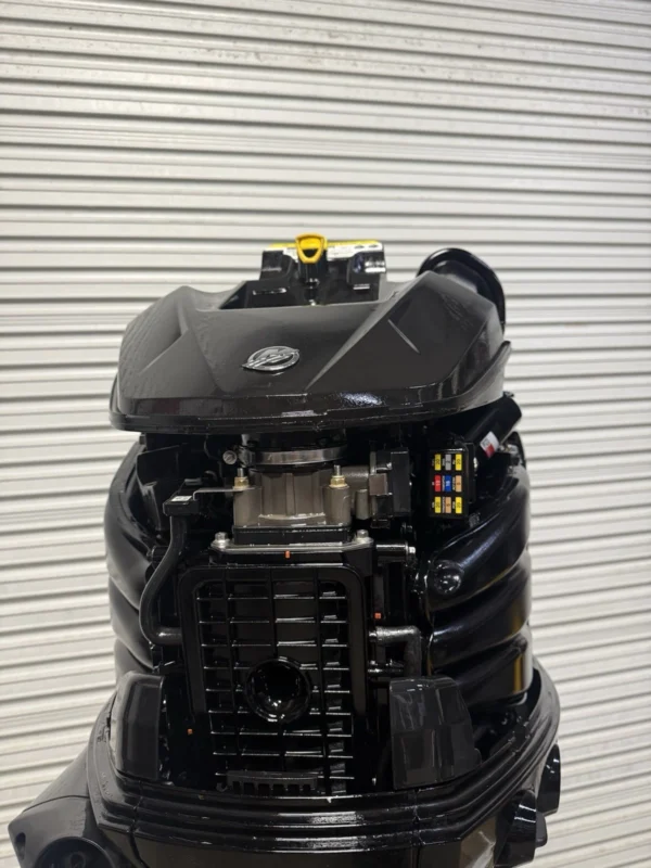 2022 Mercury 200HP 3.4L 4-Stroke DTS Outboard Motor – 25” Shaft – Digital Controls