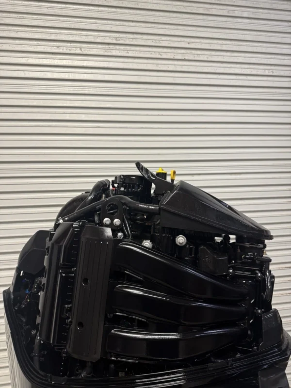 2022 Mercury 200HP 3.4L 4-Stroke DTS Outboard Motor – 25” Shaft – Digital Controls