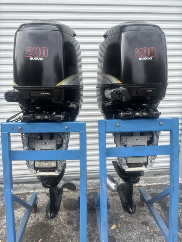 2006 Suzuki DF200 200HP 4-Stroke Outboard Motors Pair – 25” Shafts – 632 Hours
