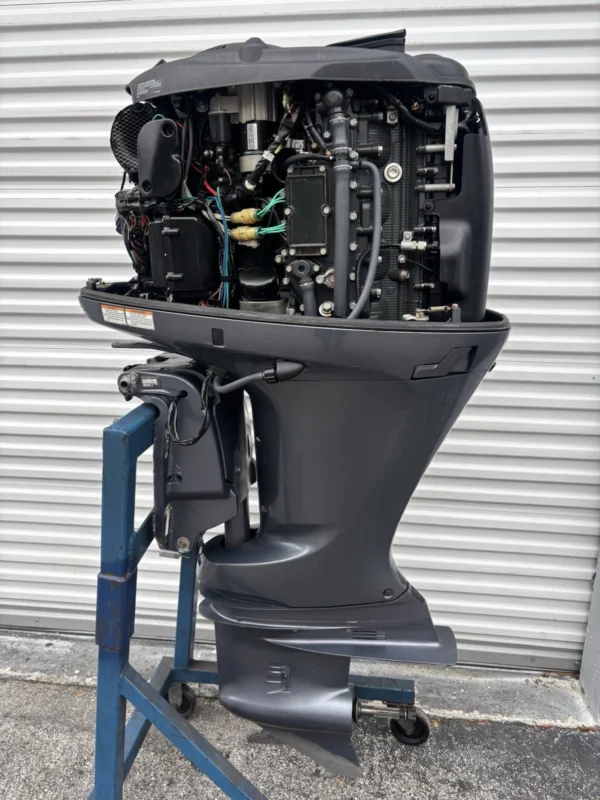 Used 2015 Yamaha F200XCA 200 HP 4-Stroke Outboard Motor – 25″ (X) Shaft – Ready to Mount and Run