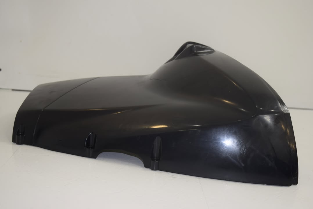 2005 Evinrude E-TEC 75HP Lower Cowling Covers (Used – Good Condition) | OEM Pair – Part #5005365 & 5005366 - Image 4