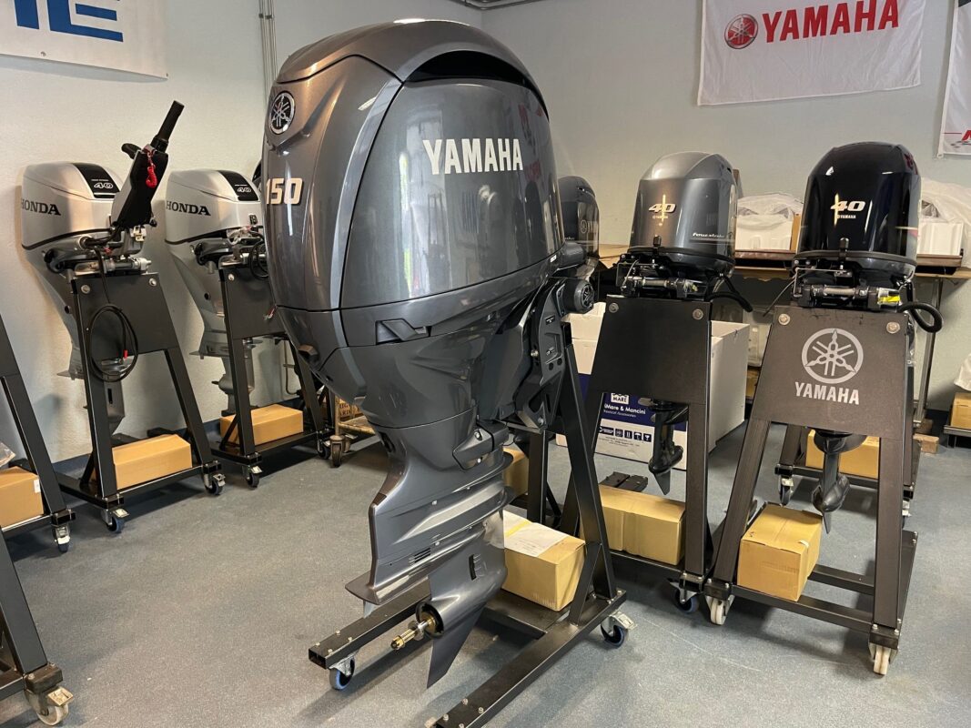 Yamaha F150 CL 150HP Long Shaft EFI Outboard Motor – Remote Control, Gauge & Propeller