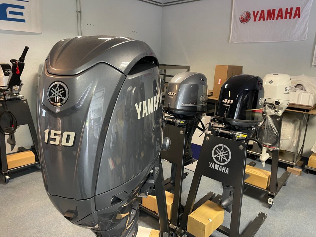 Yamaha F150 CL 150HP Long Shaft EFI Outboard Motor – Remote Control, Gauge & Propeller