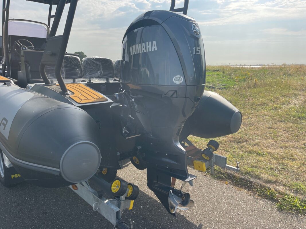 Yamaha F150 CL 150HP Long Shaft EFI Outboard Motor – Remote Control, Gauge & Propeller