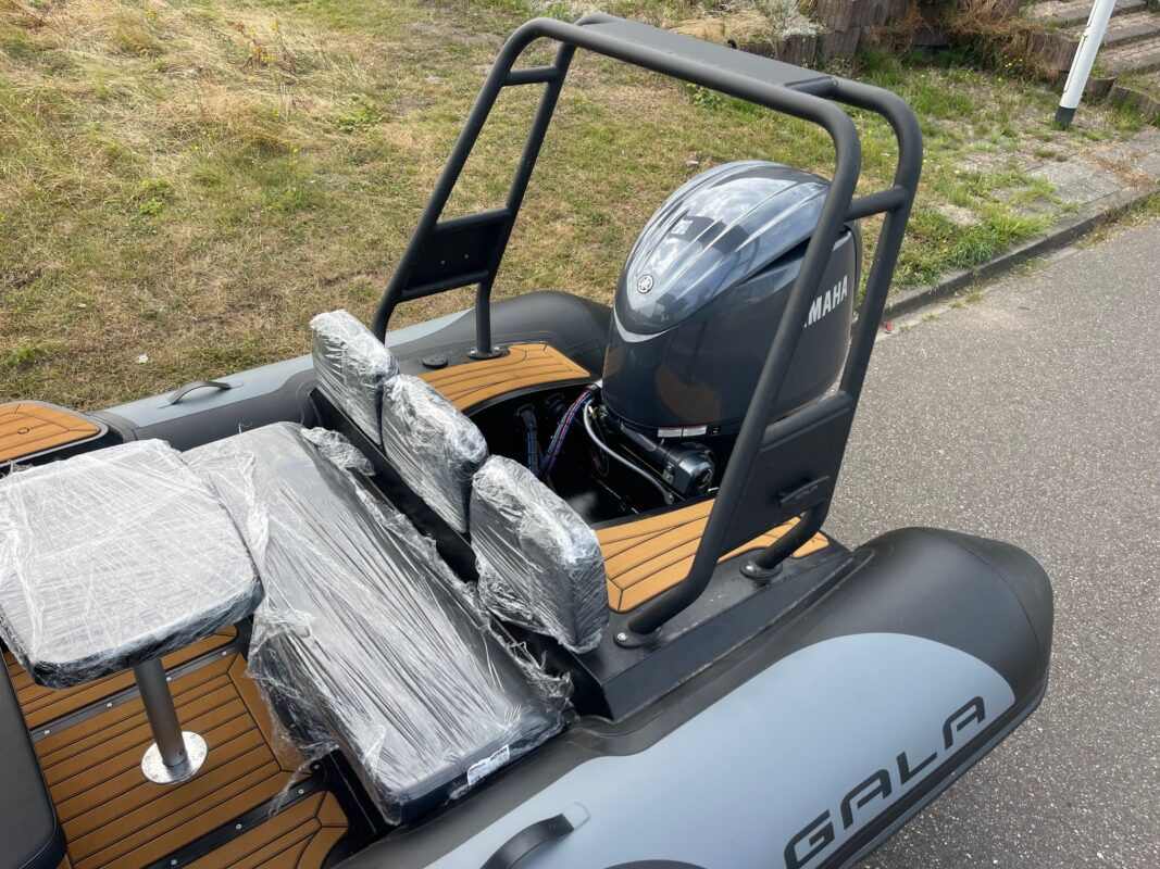Yamaha F150 CL 150HP Long Shaft EFI Outboard Motor – Remote Control, Gauge & Propeller