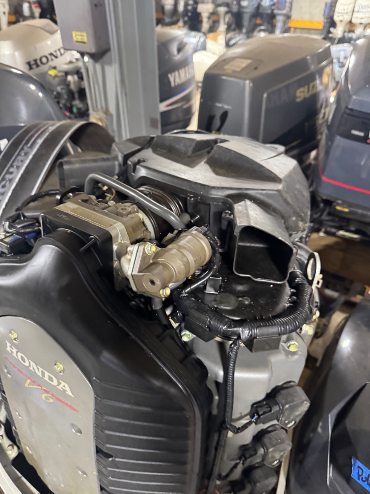 Honda BF225 225HP 4-Stroke Outboard Motor – 25” Shaft | EFI | Prop Included - Image 11