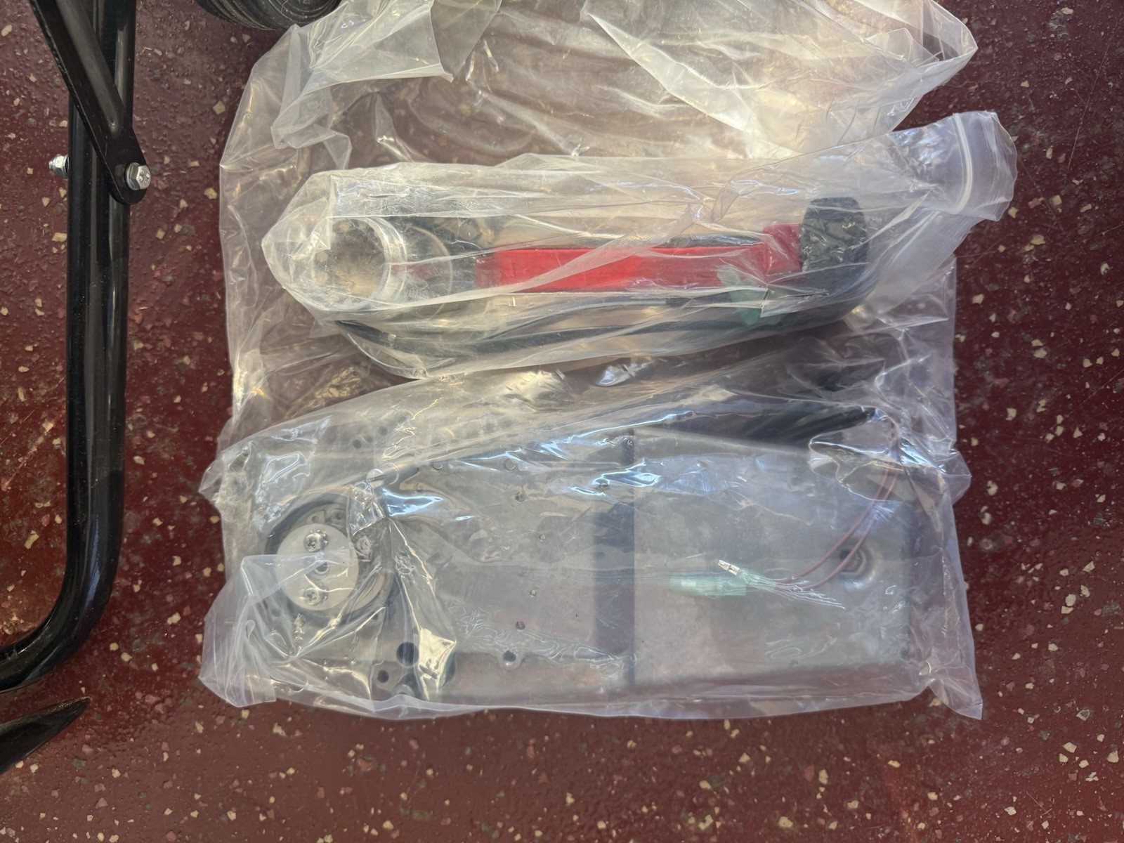 Suzuki DF9.9B 9.9HP 4-Stroke Outboard Motor – 25” Shaft | Power Tilt - Image 5