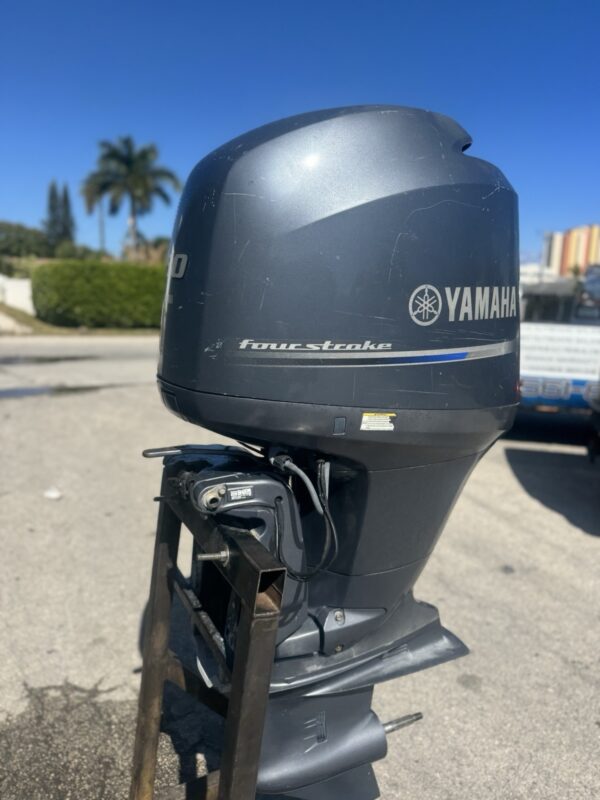 2011 Yamaha 150 HP Four Stroke Outboard Motor – 20” Shaft | 181 Hours