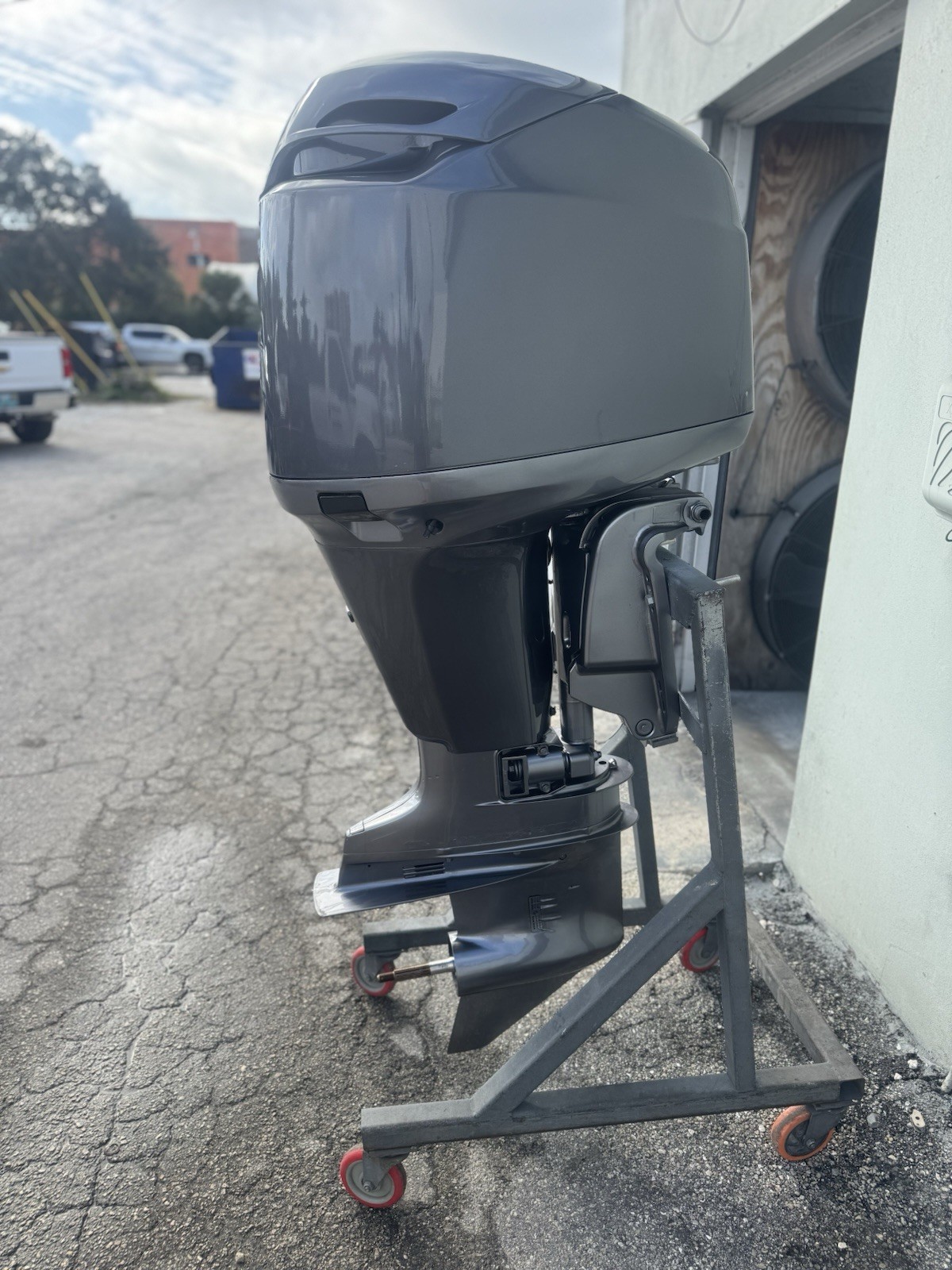 2001 Yamaha 200HP HPDI Outboard Motor – 25” Shaft | 322 Hours - Image 2
