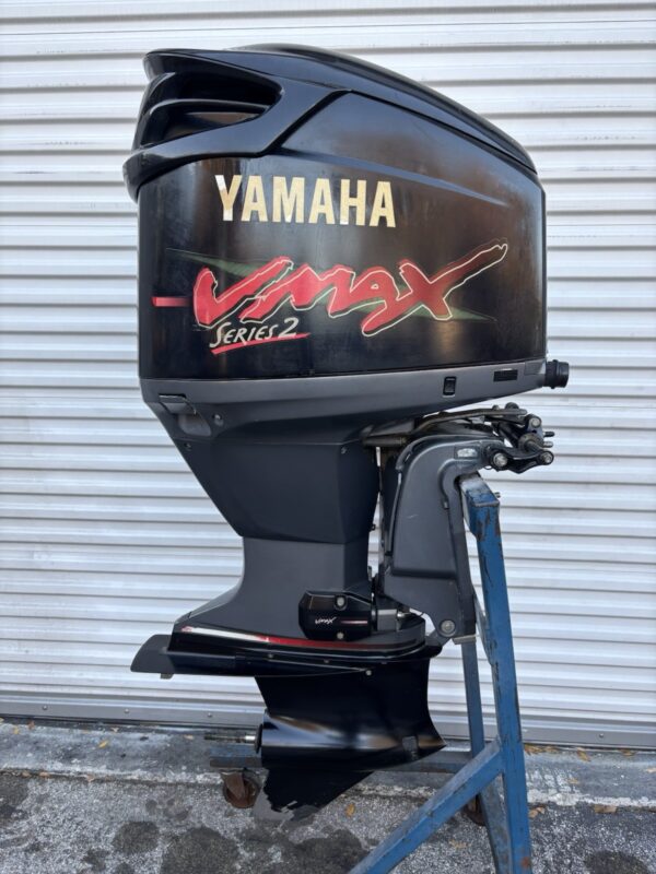 2009 Yamaha VMAX 300HP Outboard Motor VZ300BTLR – 20” Shaft | 591 Hours