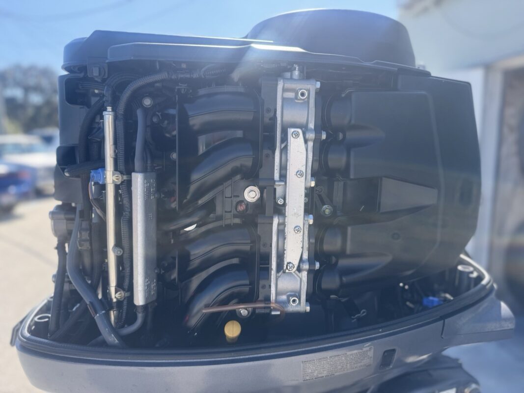 2011 Yamaha 150 HP Four Stroke Outboard Motor – 20” Shaft | 181 Hours