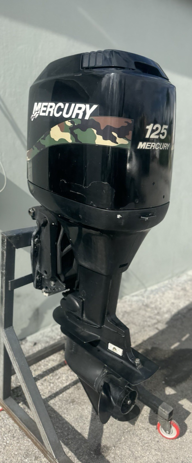 2004 Mercury 125HP 2-Stroke Outboard Motor – 20” Shaft | 437 Hours | Power Trim - Image 6