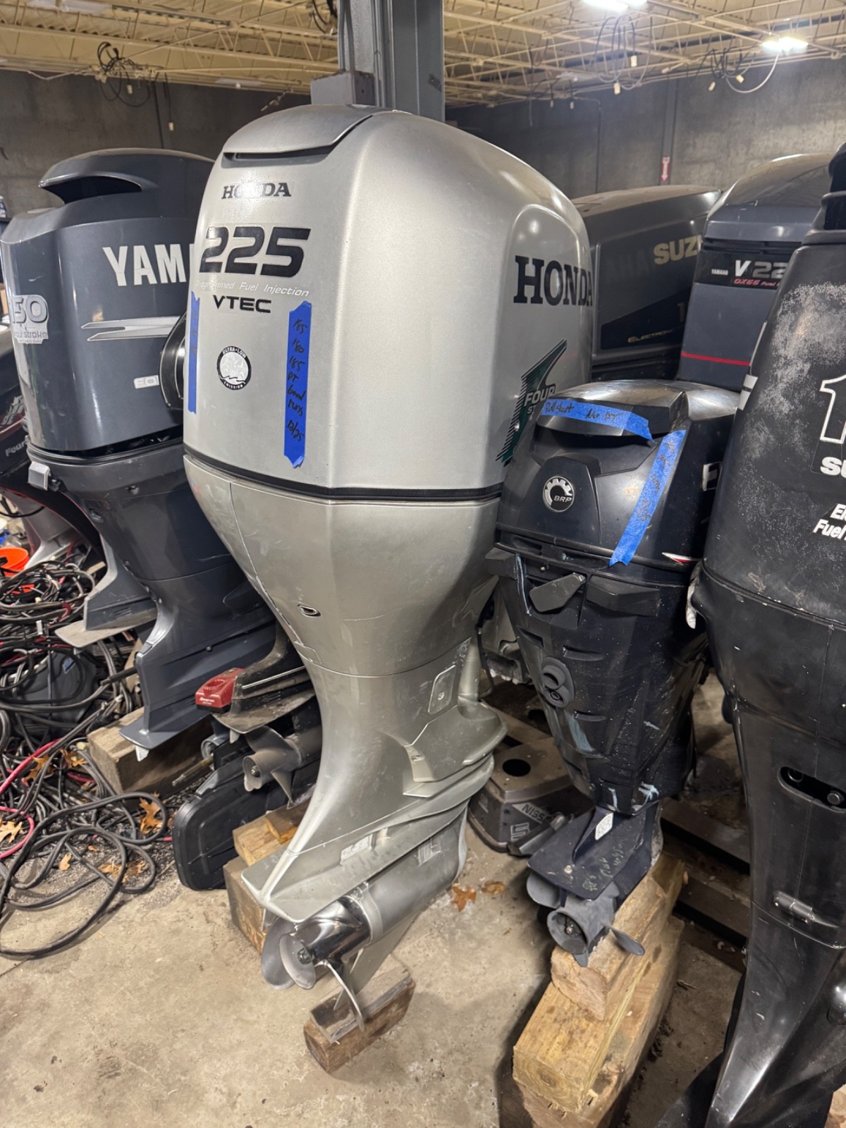 Honda BF225 225HP 4-Stroke Outboard Motor – 25” Shaft | EFI | Prop Included - Image 4