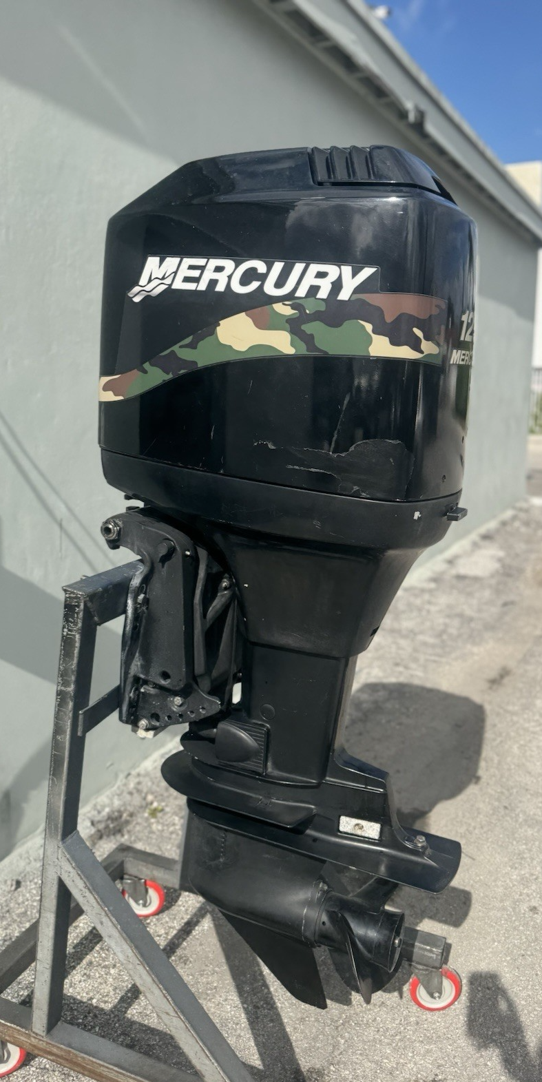 2004 Mercury 125HP 2-Stroke Outboard Motor – 20” Shaft | 437 Hours | Power Trim - Image 2