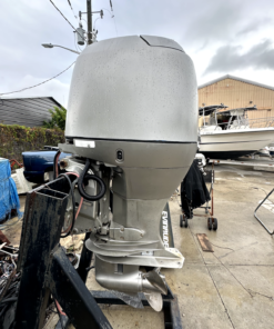 1998 Honda 90 HP Twin, 25in, w/ rigging items Outboard Motors