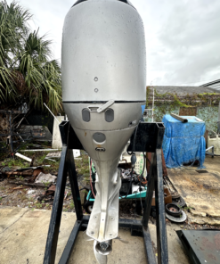 1998 Honda 90 HP Twin, 25in, w/ rigging items Outboard Motors