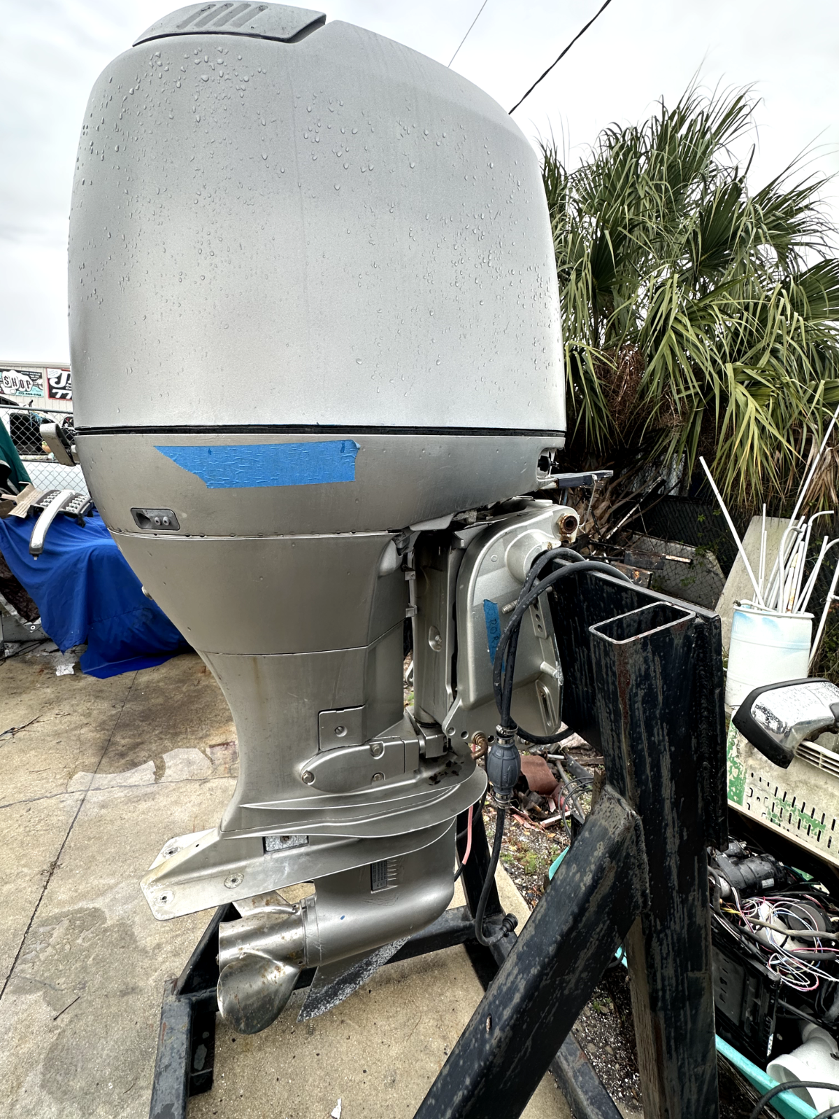1998 Honda 90 HP Twin, 25in, w/ rigging items Outboard Motors