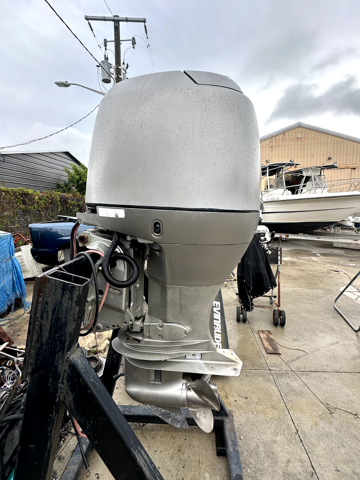 1998 Honda 90 HP Twin, 25in, w/ rigging items Outboard Motors