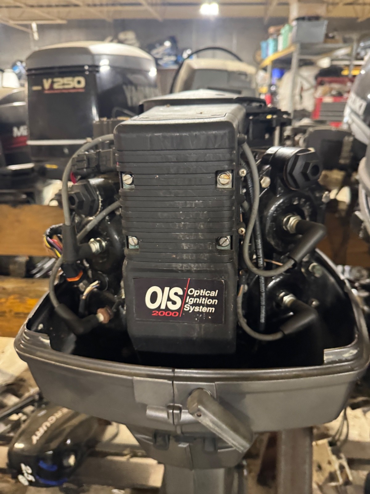 1998 Johnson 115 hp Carbureted 2-Stroke 25" Outboard Boat Motor Evinrude V4 Prop
