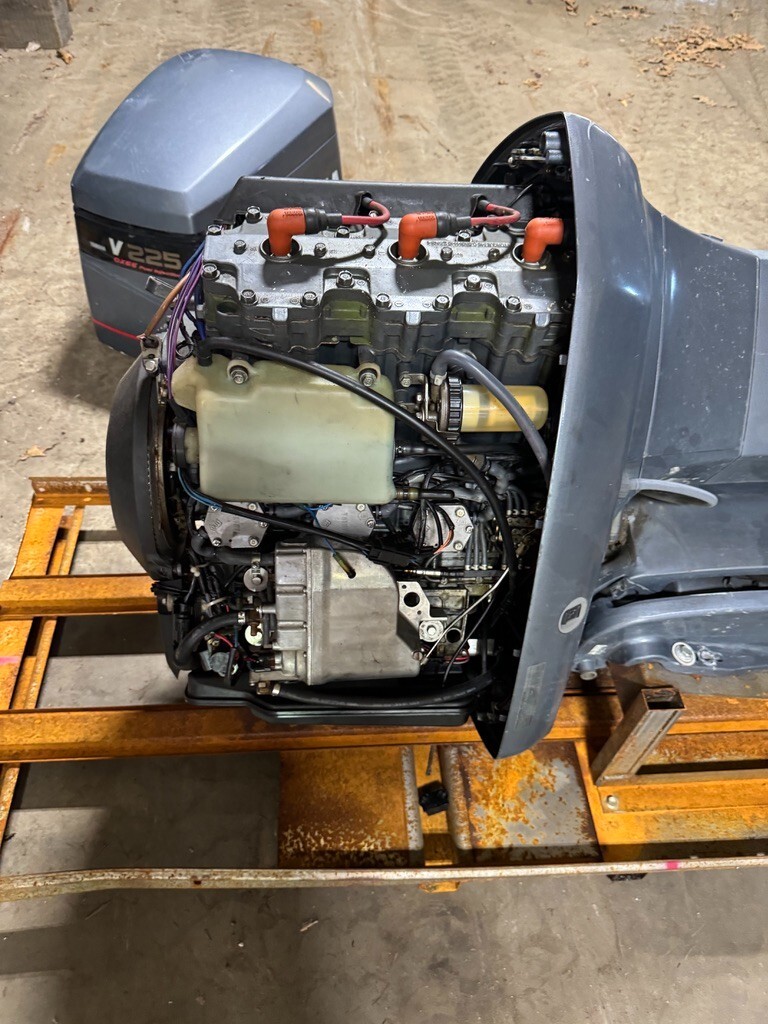 1999 Yamaha 225 Saltwater Series II OX66 25" Outboard Boat Motor Engine V6 Runs