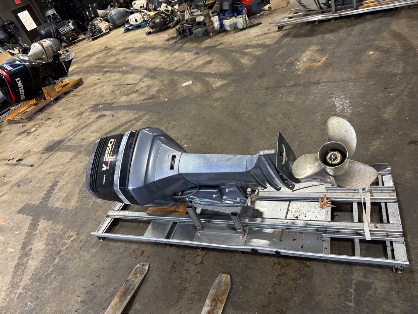 ~2000 Yamaha 250 Saltwater Series II OX66 2-Stroke 30" Outboard Boat Motor Runs