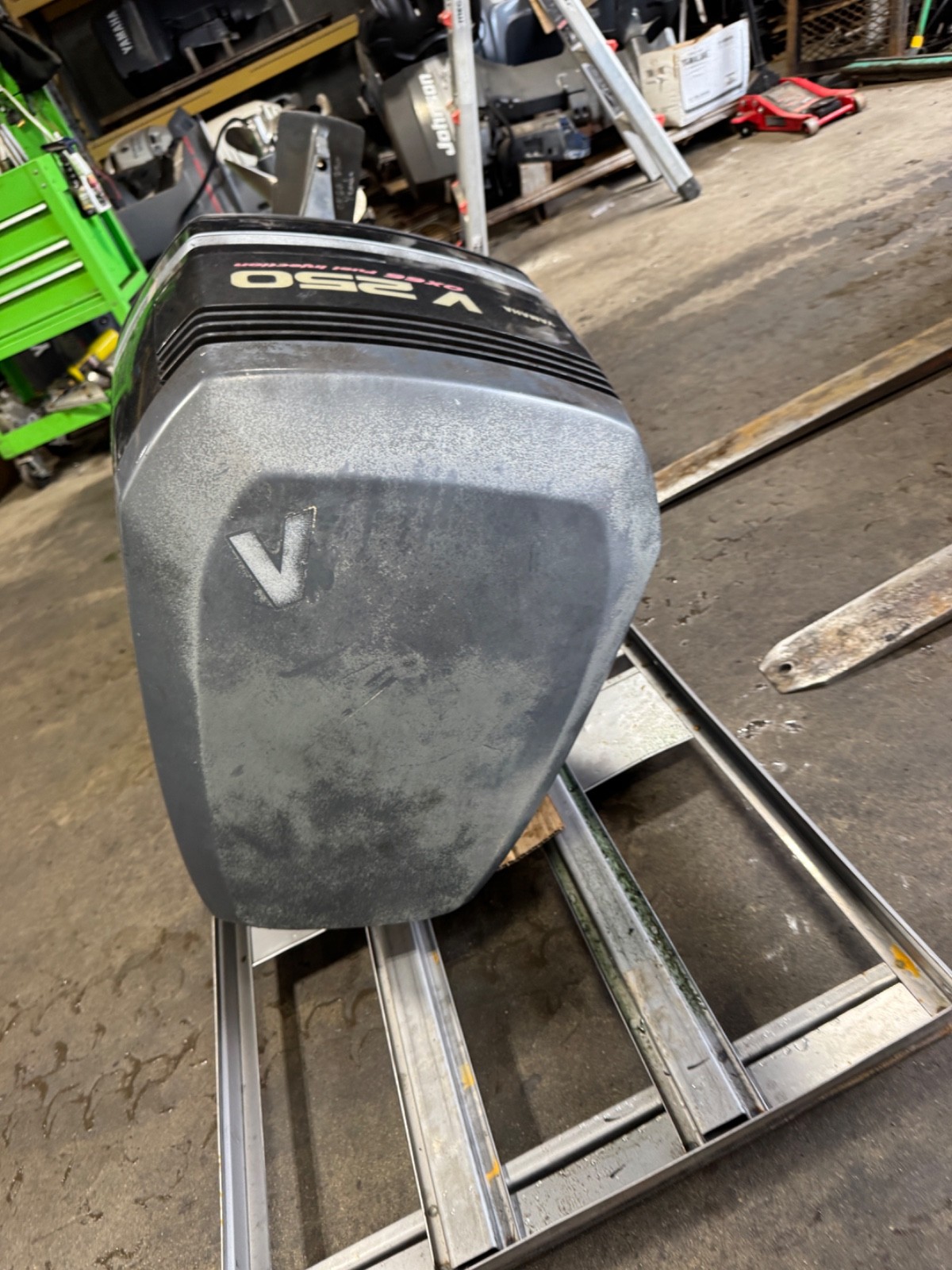 ~2000 Yamaha 250 Saltwater Series II OX66 2-Stroke 30" Outboard Boat Motor Runs