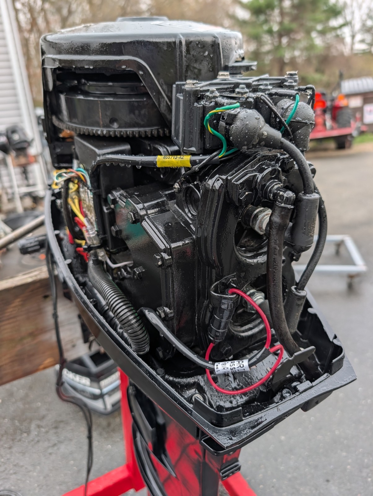 2002 25 HP Mercury 2 Stroke Outboard Motor 20" Remote