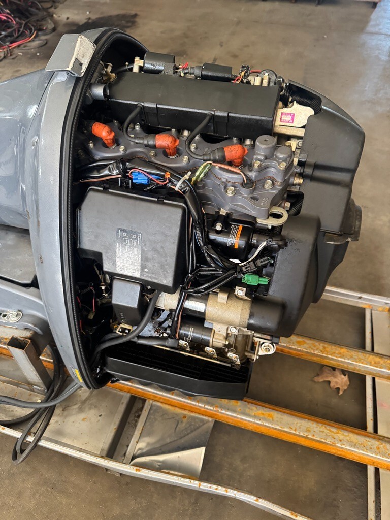 2003 Yamaha 150 HPDI 25" Outboard Boat Motor Engine Good Shape Runs Well V6 RH