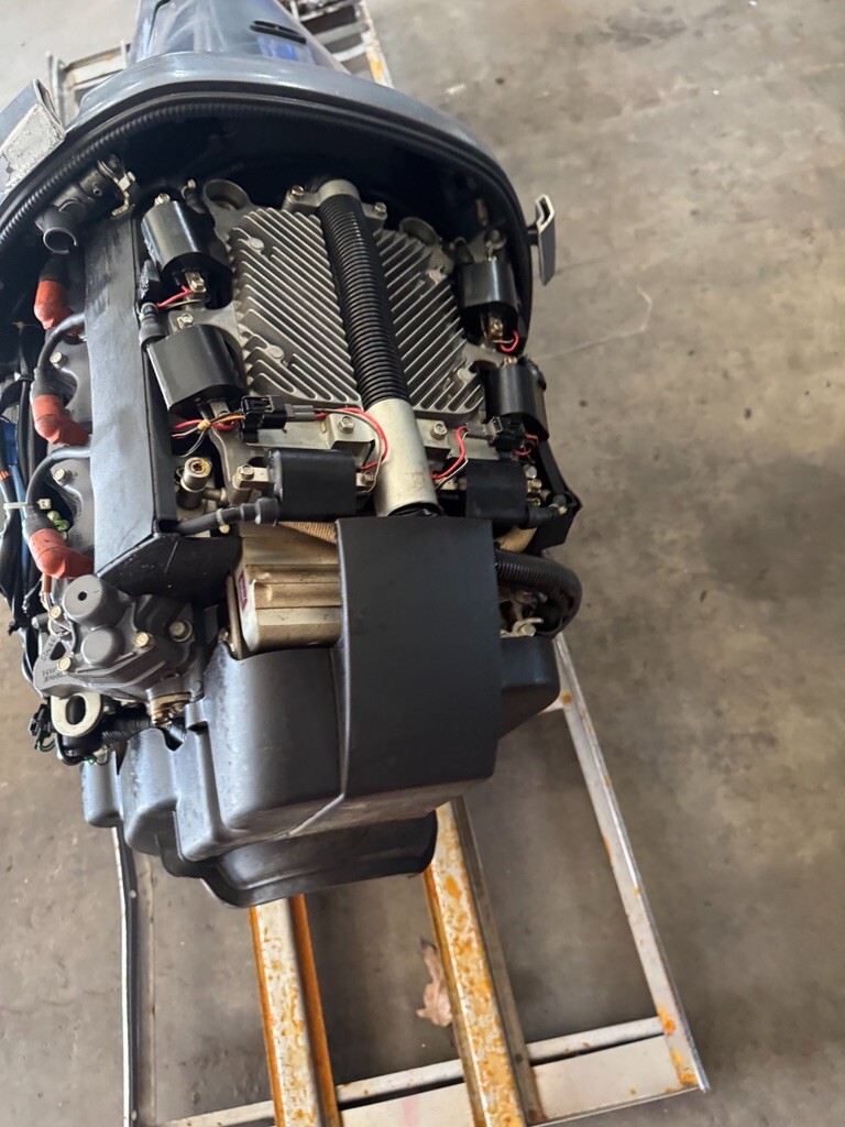 2003 Yamaha 150 HPDI 25" Outboard Boat Motor Engine Good Shape Runs Well V6 RH