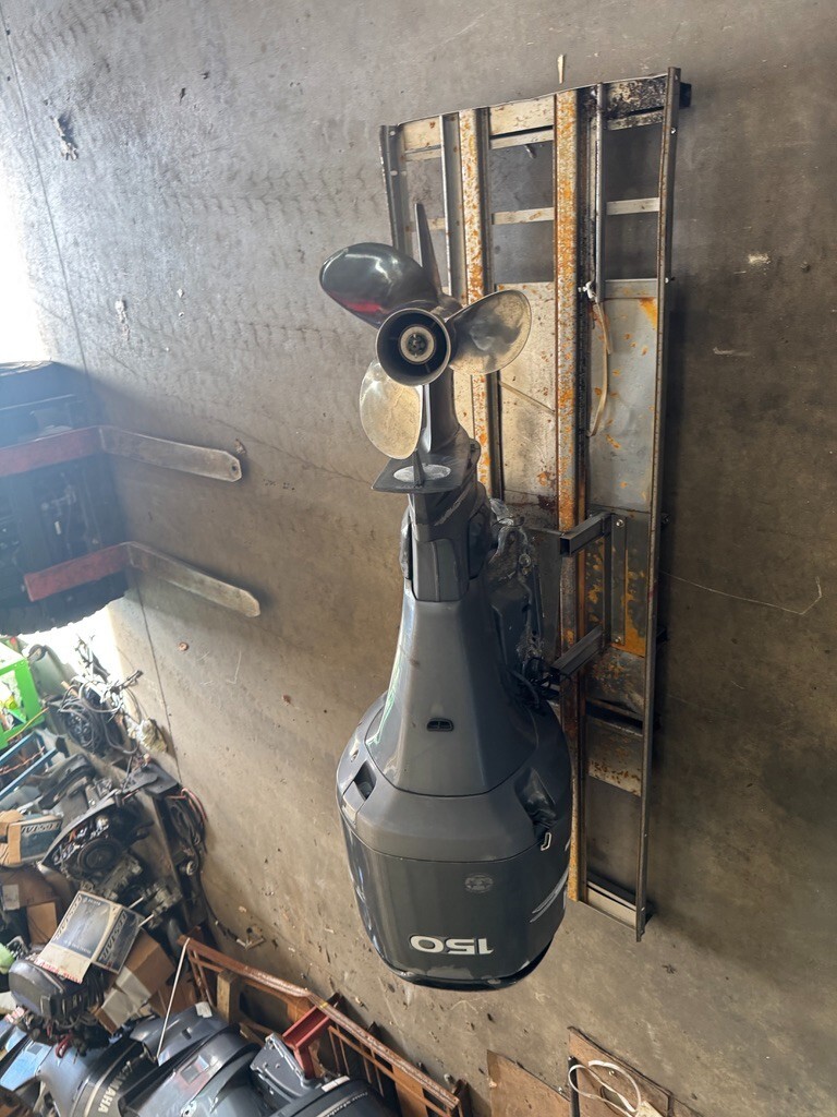 2003 Yamaha 150 HPDI 25" Outboard Boat Motor Engine Good Shape Runs Well V6 RH