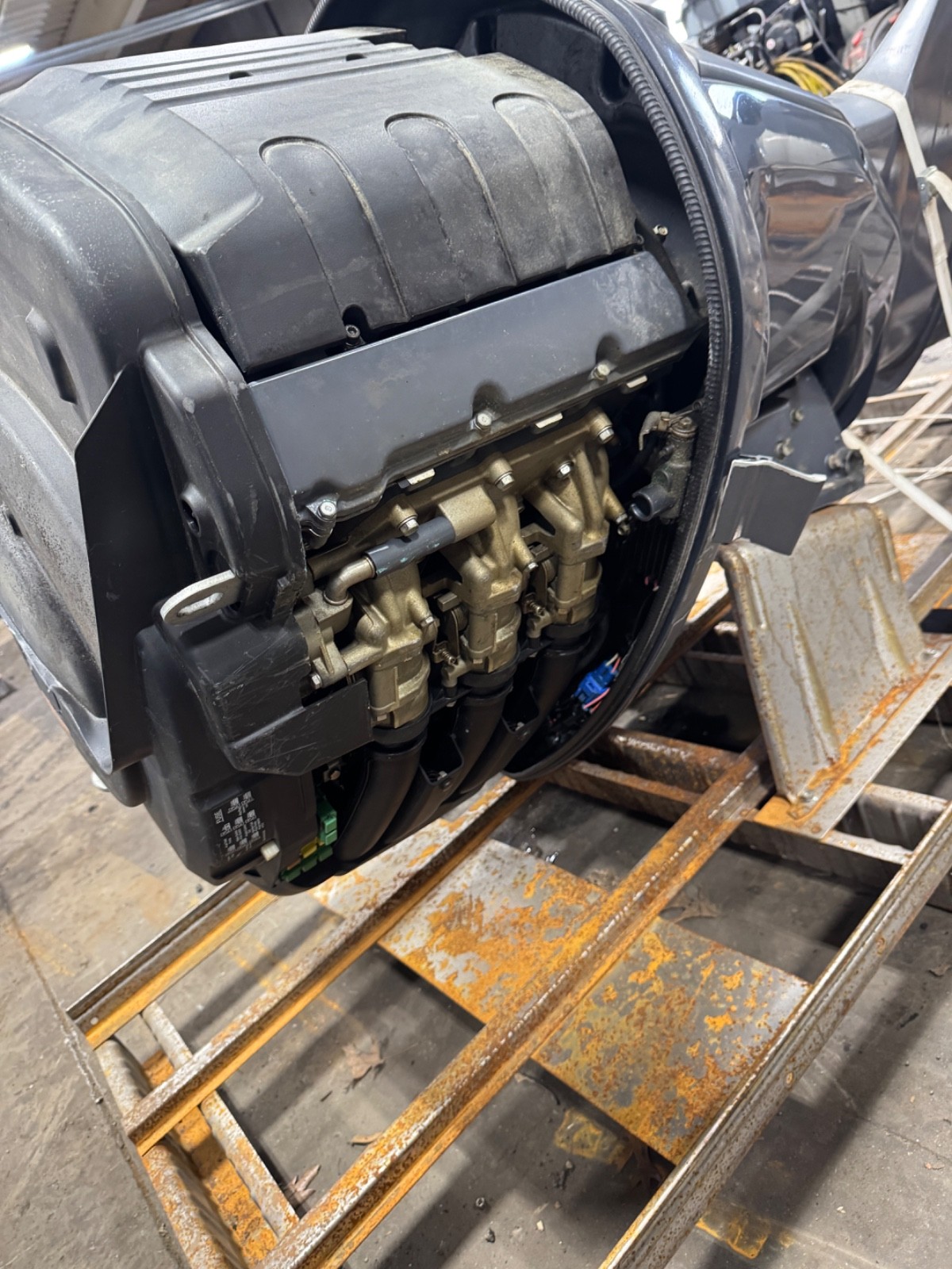 2003 Yamaha 225 hp F225 4-Stroke 30" Outboard Boat Motor V6 Standard Rotation RH