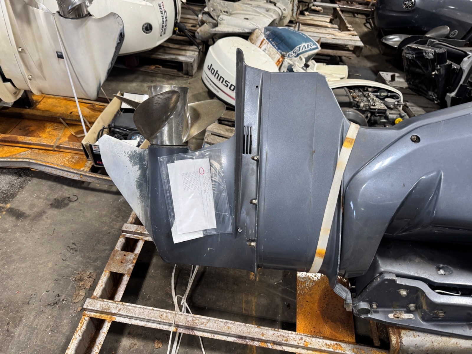 2003 Yamaha 225 hp F225 4-Stroke 30" Outboard Boat Motor V6 Standard Rotation RH