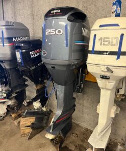 2003 Yamaha 250 HPDI 30
