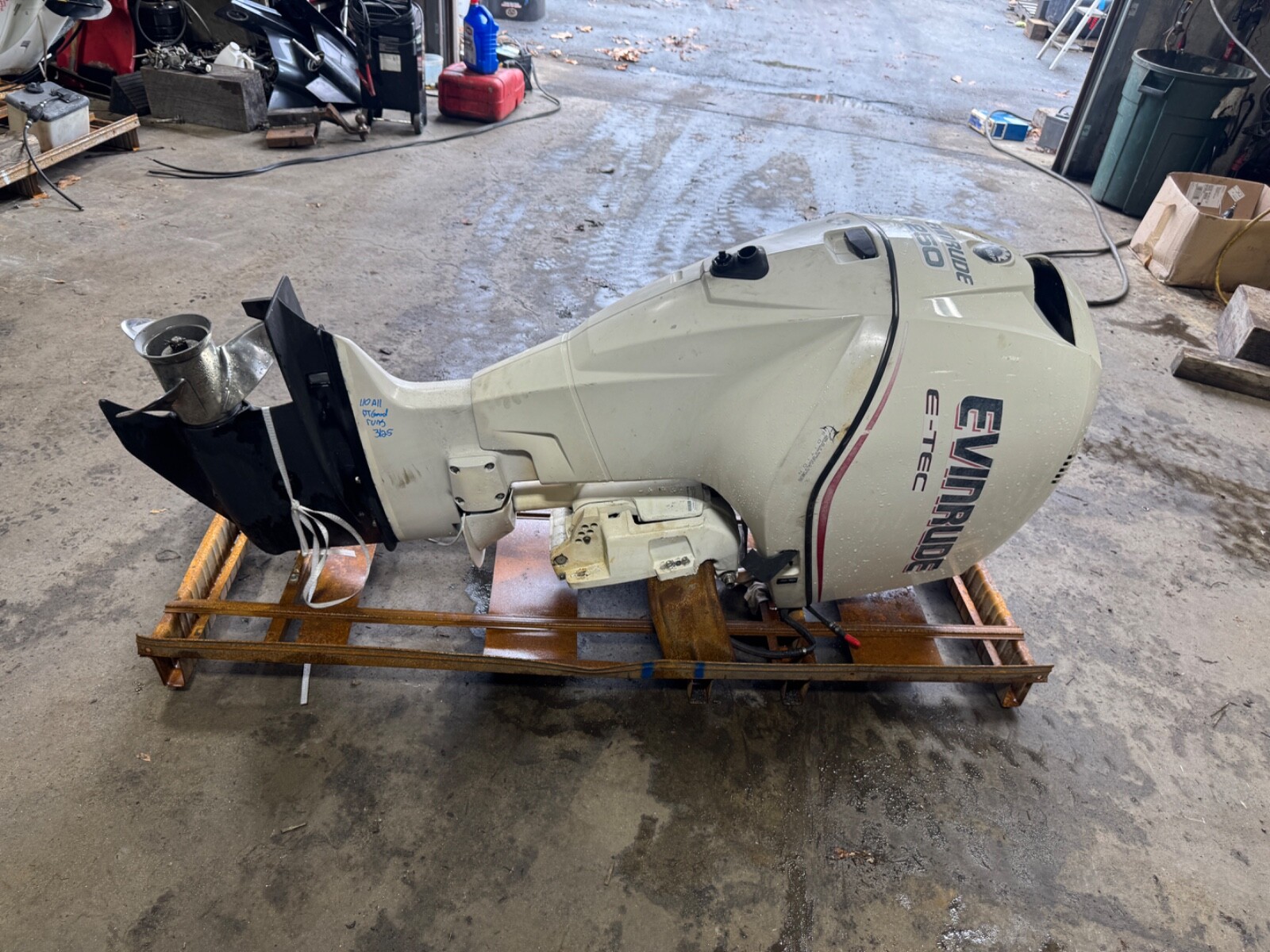 2005 Evinrude Etec 250 hp DFI Outboard Boat Motor Engine 30" E-Tec BRP Prop