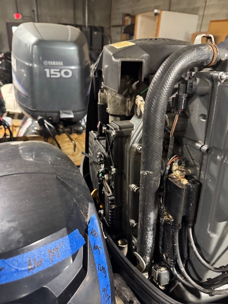 2005 Suzuki DF140 140 hp 4-Stroke 25" Outboard Boat Motor Engine Runs Well Prop