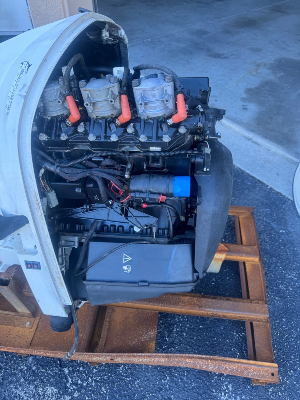 2006 Evinrude 225 hp ETEC 2-Stroke 25" Outboard Boat Motor Engine Runs Well