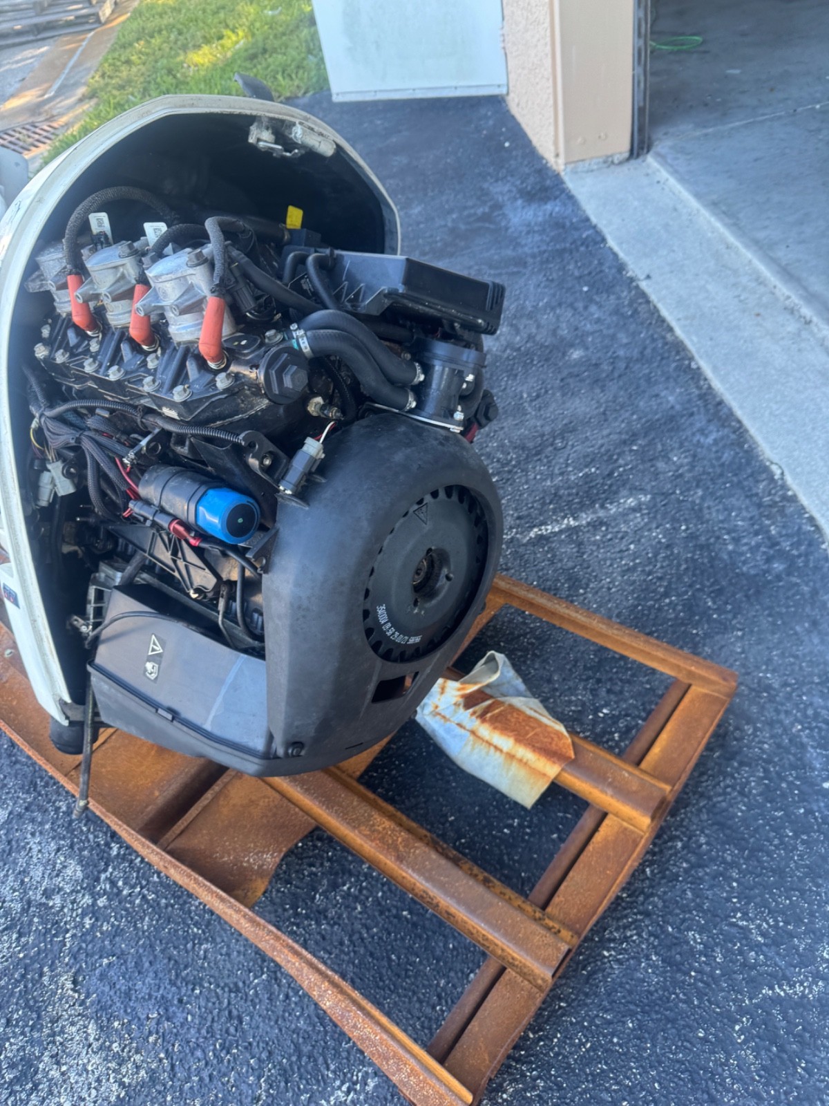 2006 Evinrude 225 hp ETEC 2-Stroke 25" Outboard Boat Motor Engine Runs Well