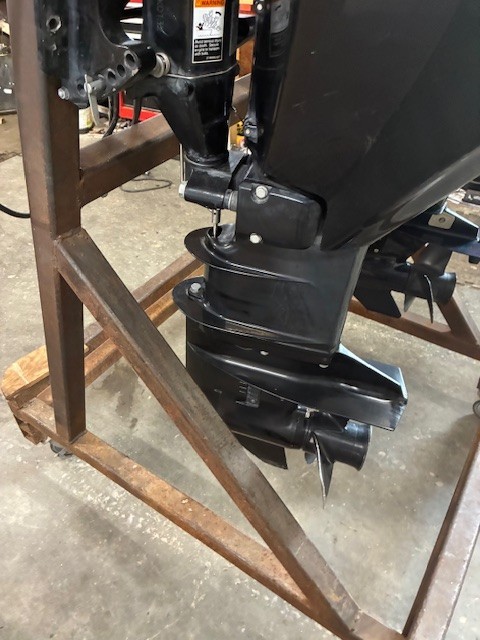 2006 Mercury 25 HP 4 stroke 20" Outboard Motor Runs Great