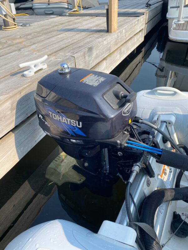 Used 2010 Tohatsu 20 HP 4-Stroke Outboard Motor – Electric Start – Power Tilt