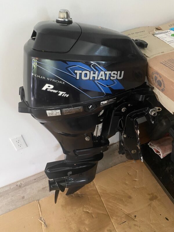 Used 2010 Tohatsu 20 HP 4-Stroke Outboard Motor – Electric Start – Power Tilt