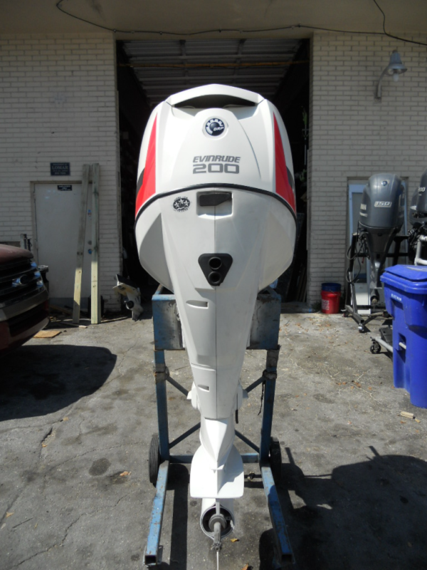 2012 Evinrude E-TEC 200 HP 2-Stroke DFI Outboard Motor – 25" Shaft – 350 Hours – Complete Rigging Included