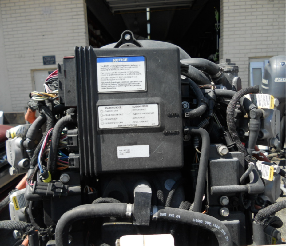 2012 Evinrude E-TEC 200 HP 2-Stroke DFI Outboard Motor – 25" Shaft – 350 Hours – Complete Rigging Included