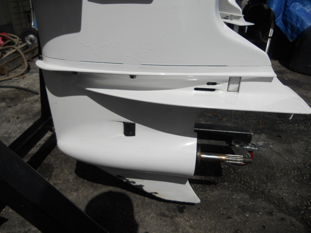 2014 Evinrude E-TEC 250HP 2-Stroke EFI Outboard Motor – 30" Shaft – 374 Hours – Right-Hand Rotation