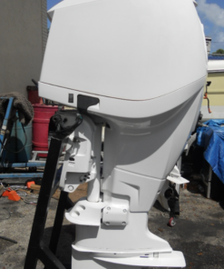 2014 Evinrude 250 ETEC Outboard 30" Shaft Engine Motor 374 Hour RH Rotation Moto